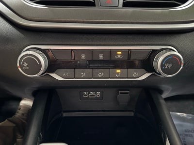 2025 Nissan Altima SR FWD