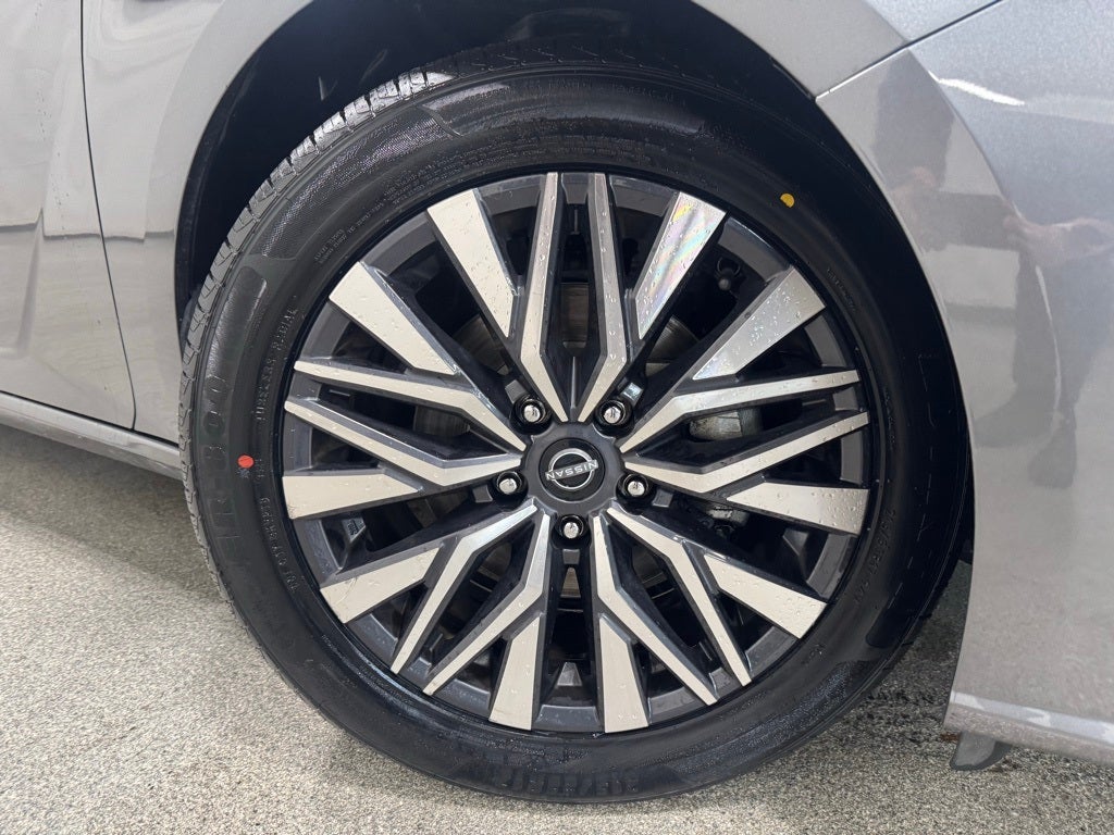 2023 Nissan Altima SV FWD