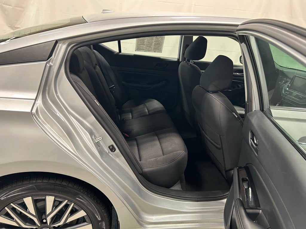 2023 Nissan Altima SV FWD