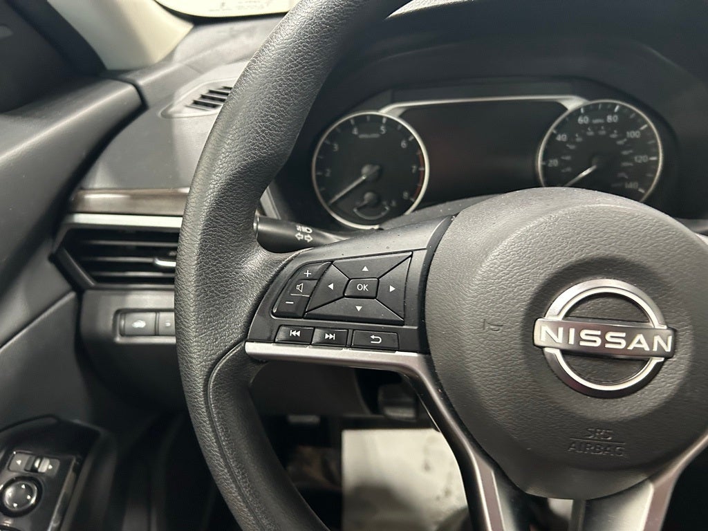 2023 Nissan Altima SV FWD