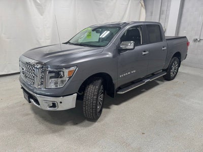2019 Nissan TITAN SL
