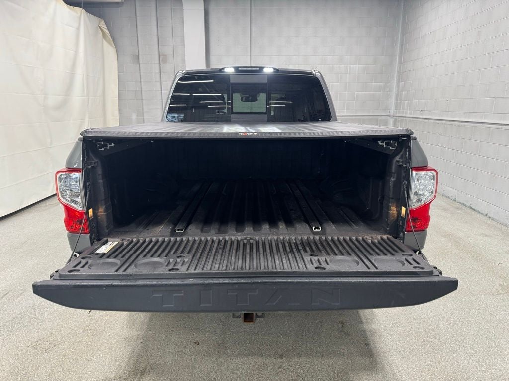 2019 Nissan TITAN SL
