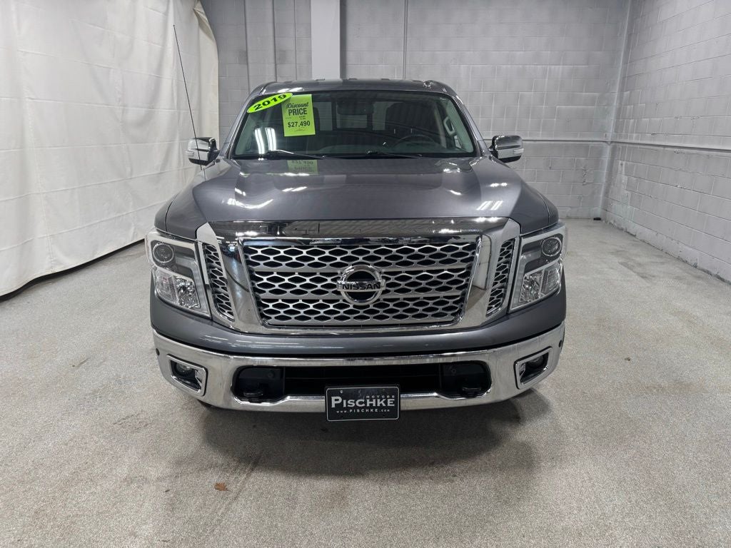 2019 Nissan TITAN SL