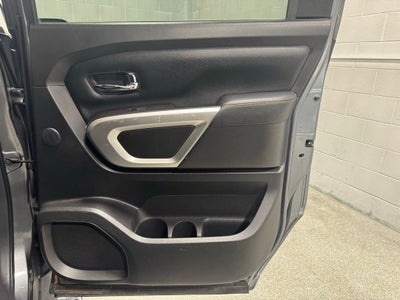 2019 Nissan TITAN SL