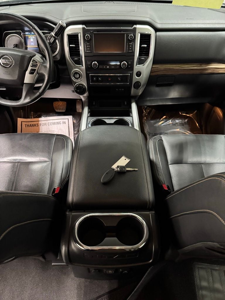 2019 Nissan TITAN SL