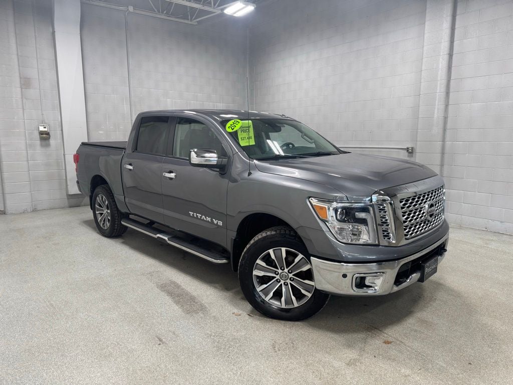 2019 Nissan TITAN SL