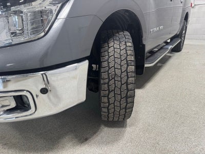 2019 Nissan TITAN SL