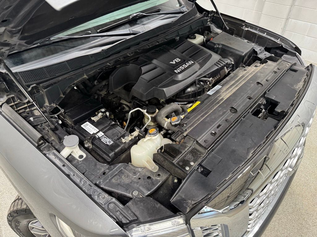 2019 Nissan TITAN SL