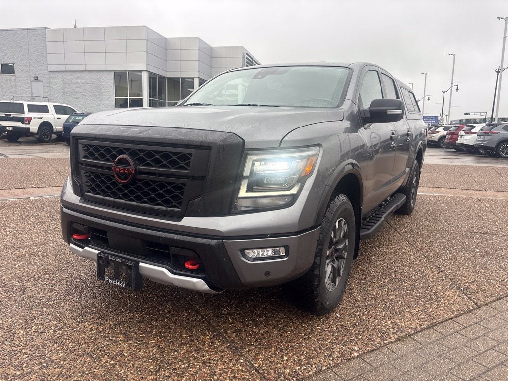 2023 Nissan TITAN Crew Cab PRO-4X 4x4
