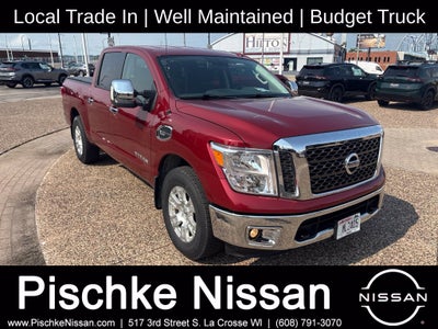 2017 Nissan TITAN SV