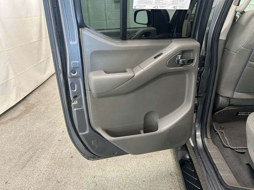 2020 Nissan Frontier Crew Cab SV 4x4