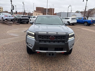 2025 Nissan Frontier Crew Cab PRO-4X 4x4