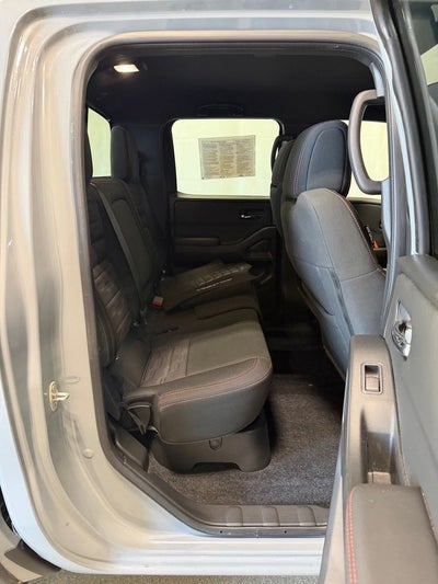 2024 Nissan Frontier Crew Cab PRO-4X 4x4