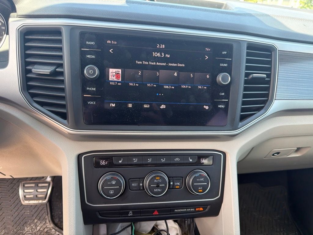 2019 Volkswagen Atlas 3.6L V6 SE w/Technology R-Line