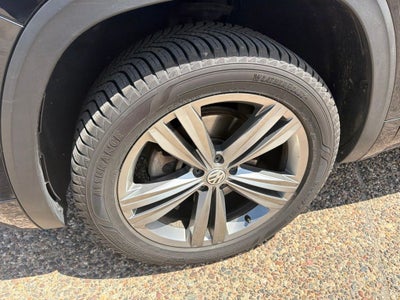 2019 Volkswagen Atlas 3.6L V6 SE w/Technology R-Line
