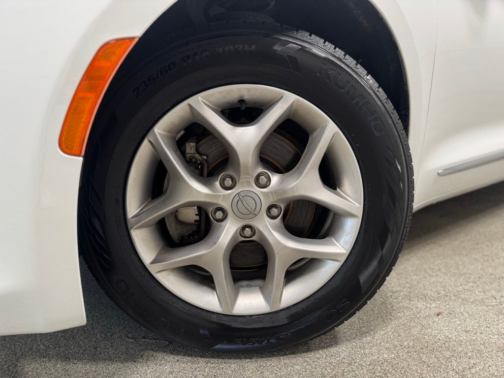 2020 Chrysler Pacifica Touring L