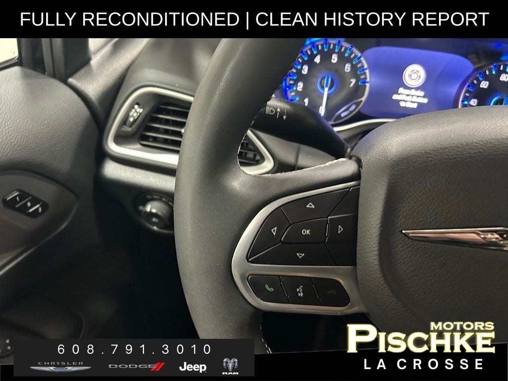 2025 Chrysler Pacifica Select