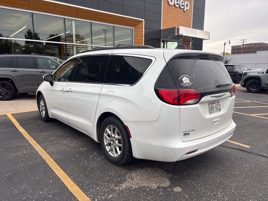 2021 Chrysler Voyager LXI