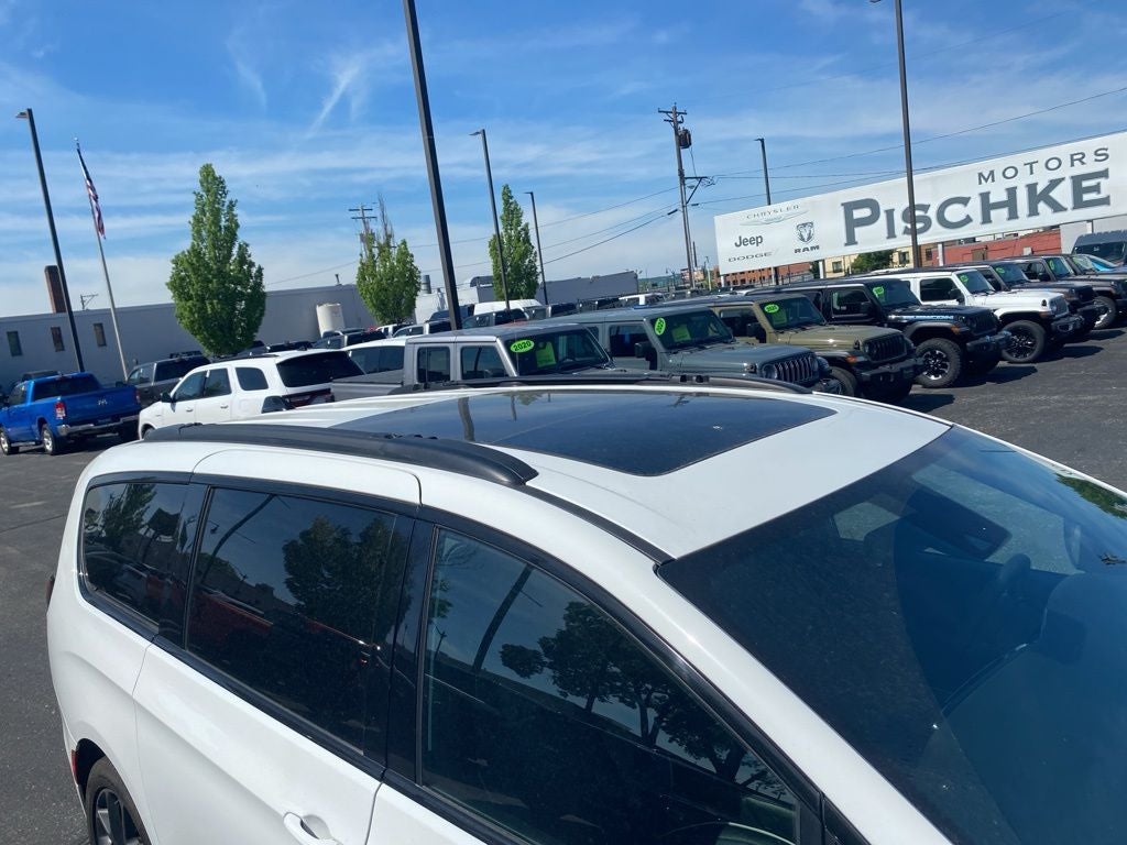 2026 Chrysler Pacifica Limited