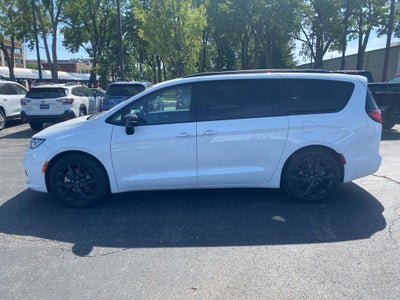 2026 Chrysler Pacifica Limited