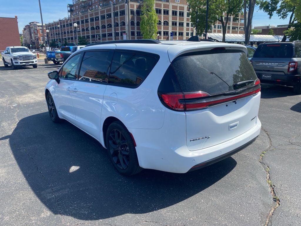 2026 Chrysler Pacifica Limited