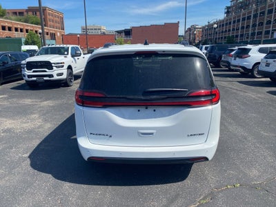 2026 Chrysler Pacifica Limited