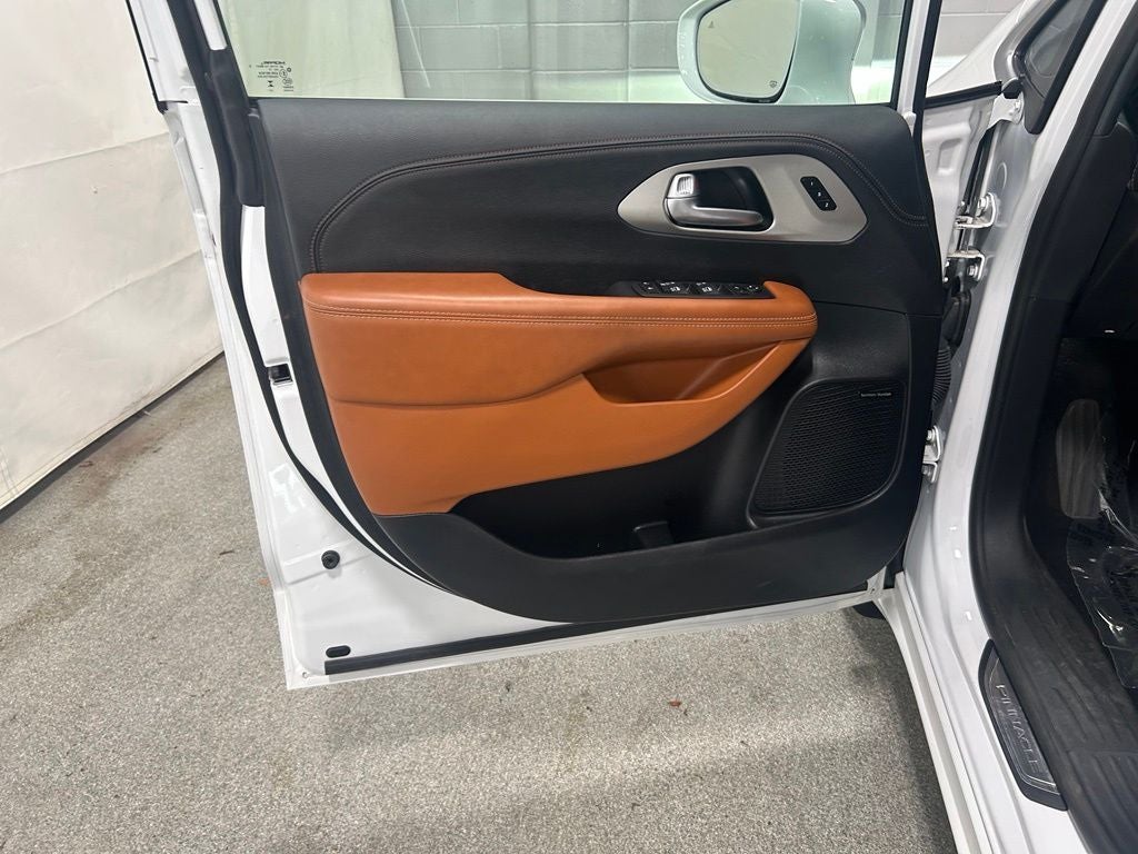 2024 Chrysler Pacifica Pinnacle