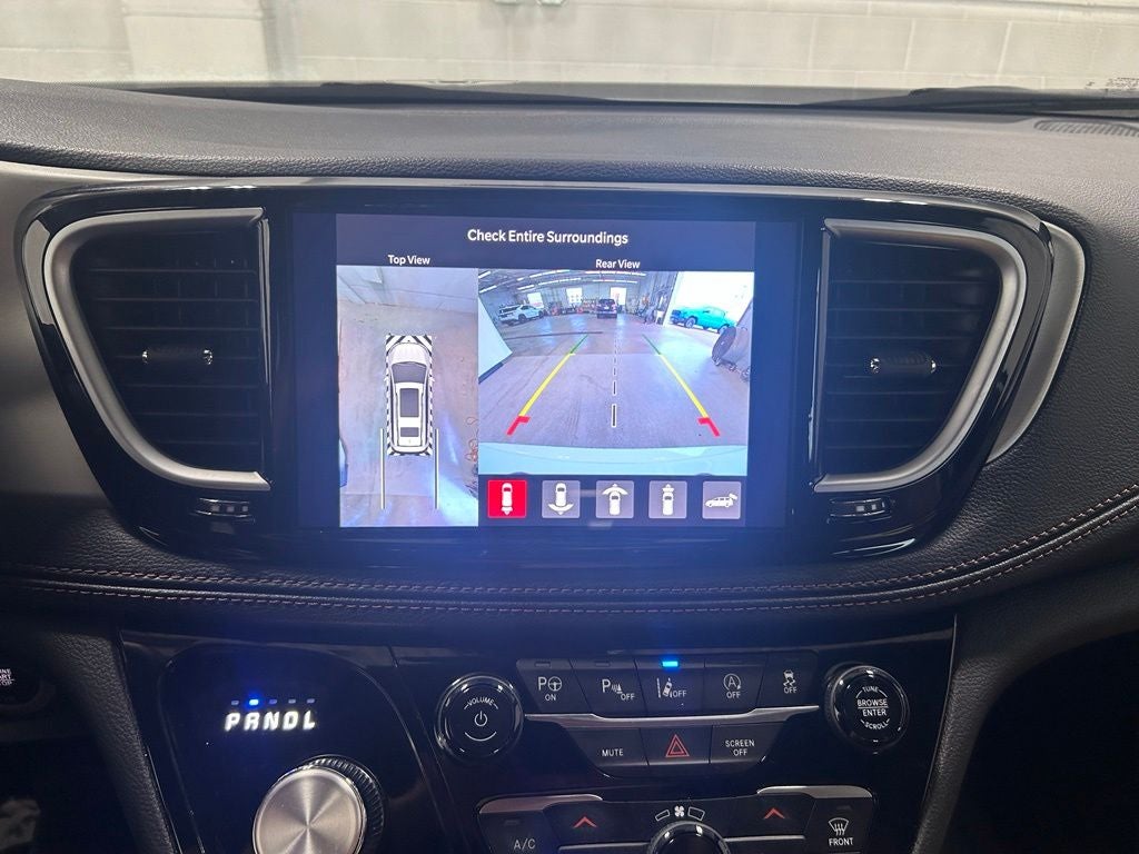 2024 Chrysler Pacifica Pinnacle