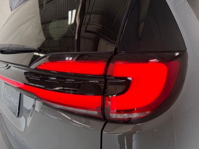 2024 Chrysler Pacifica Hybrid S Appearance Pkg