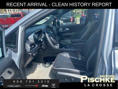 2023 Chrysler Pacifica Limited AWD