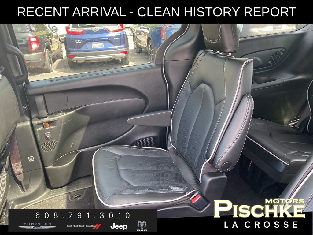 2023 Chrysler Pacifica Limited AWD