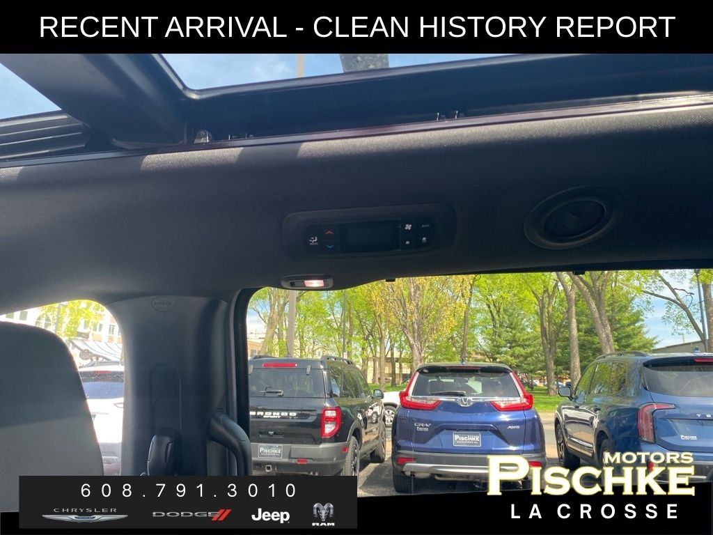 2023 Chrysler Pacifica Limited AWD