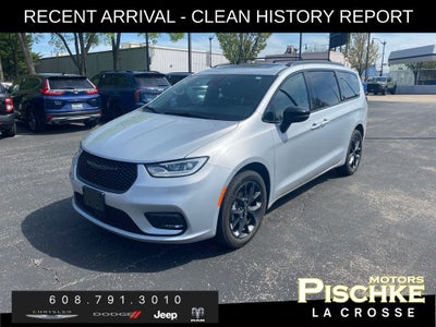 2023 Chrysler Pacifica Limited AWD