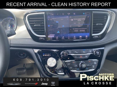 2023 Chrysler Pacifica Limited AWD