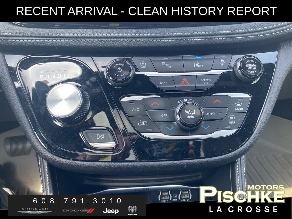 2023 Chrysler Pacifica Limited AWD