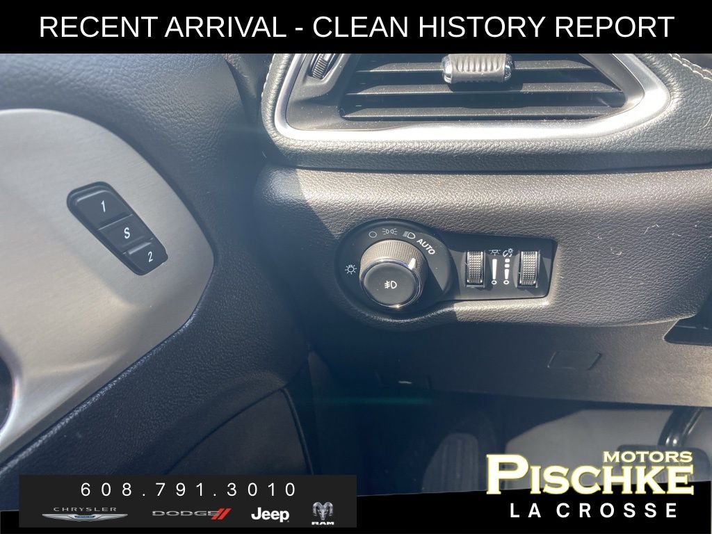 2023 Chrysler Pacifica Limited AWD