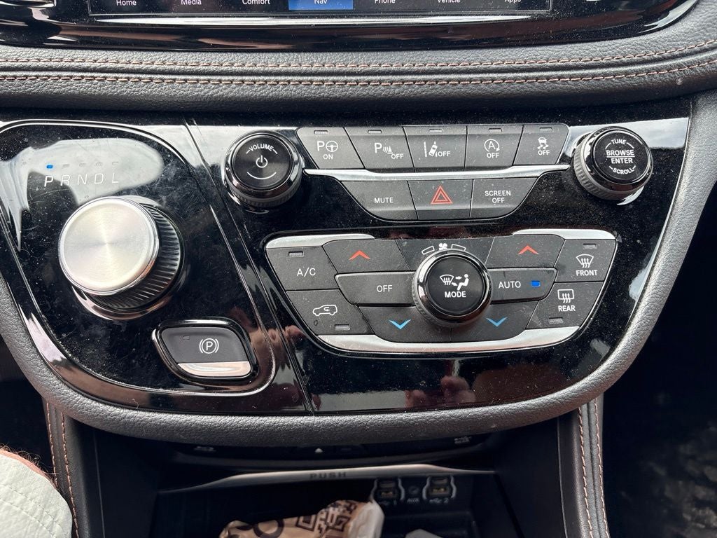 2024 Chrysler Pacifica Pinnacle AWD