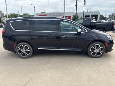 2024 Chrysler Pacifica Pinnacle AWD