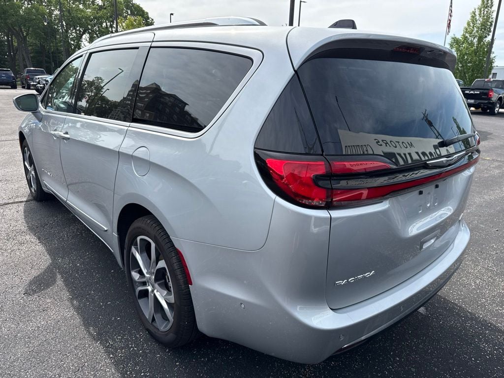 2024 Chrysler Pacifica Pinnacle AWD