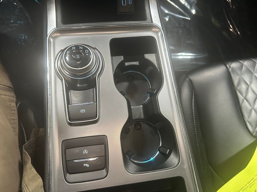 2023 Ford Edge Titanium