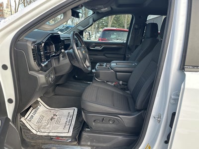 2024 Chevrolet Silverado 1500 4WD Crew Cab Short Bed LT