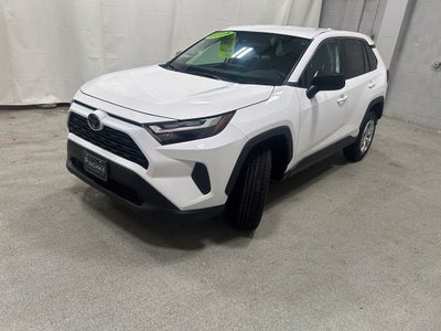 2025 Toyota RAV4 LE