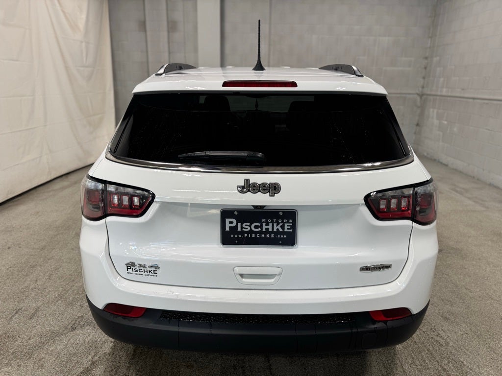 2022 Jeep Compass Latitude Lux 4x4