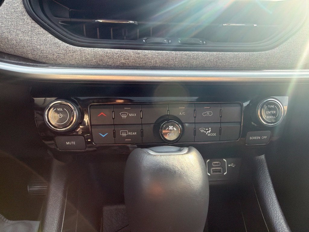 2023 Jeep Compass Latitude Lux FWD