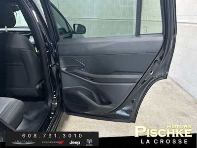 2026 Jeep Cherokee CHEROKEE LAREDO 4X4
