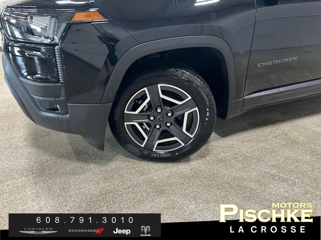 2026 Jeep Cherokee CHEROKEE LAREDO 4X4