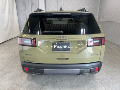 2026 Jeep Cherokee CHEROKEE LAREDO 4X4