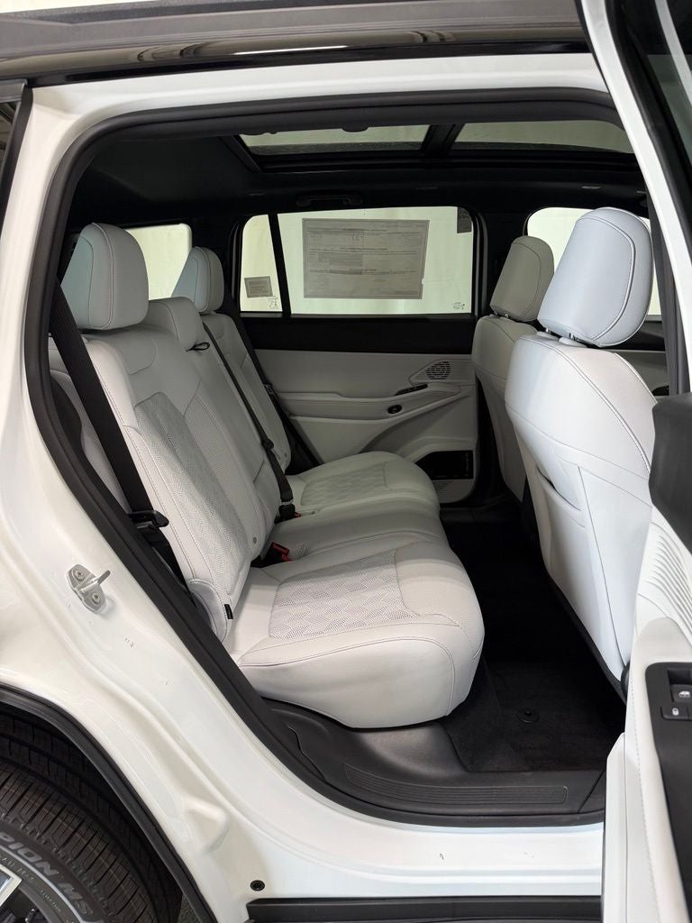 2026 Jeep Cherokee CHEROKEE OVERLAND 4X4