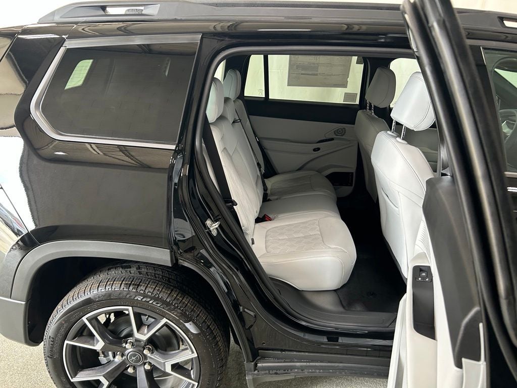 2026 Jeep Cherokee CHEROKEE OVERLAND 4X4
