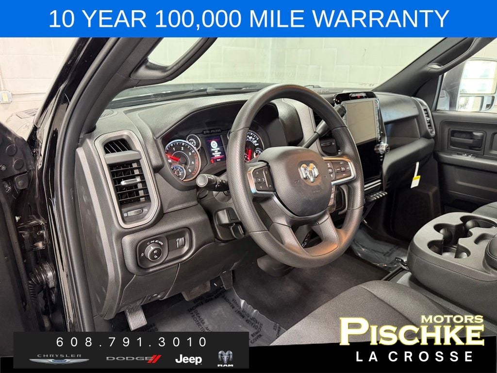 2026 RAM Ram 2500 RAM 2500 BLACK EXPRESS CREW CAB 4X4 6'4' BOX